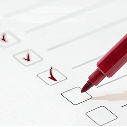 Quality Standards for Online Courses Checklist with marker