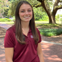 a photo of Undergradutae Research Ambassador Katelyn