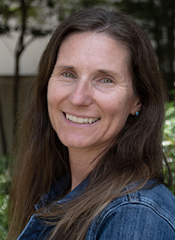 Kristin DeVincent headshot