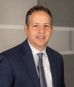 Stephen Shapiro headshot