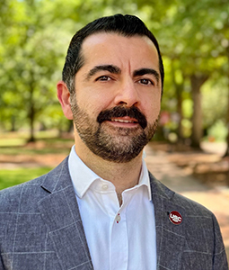 Armen Shaomian headshot